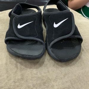 Nike sandals. Boys size 1